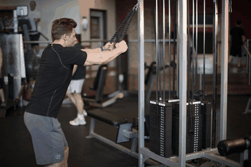 Rope Straight-Arm Pulldown exercise demonstration targeting Lats