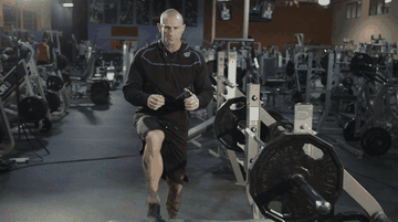 Step-up with Knee Raise exercise demonstration targeting Glutes